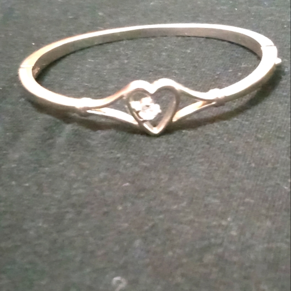 Heart Silvertone Bracelet with Clear Rhinestone Inside